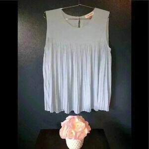 ❤️3 for $30 Calvin Klein pleated babydoll top